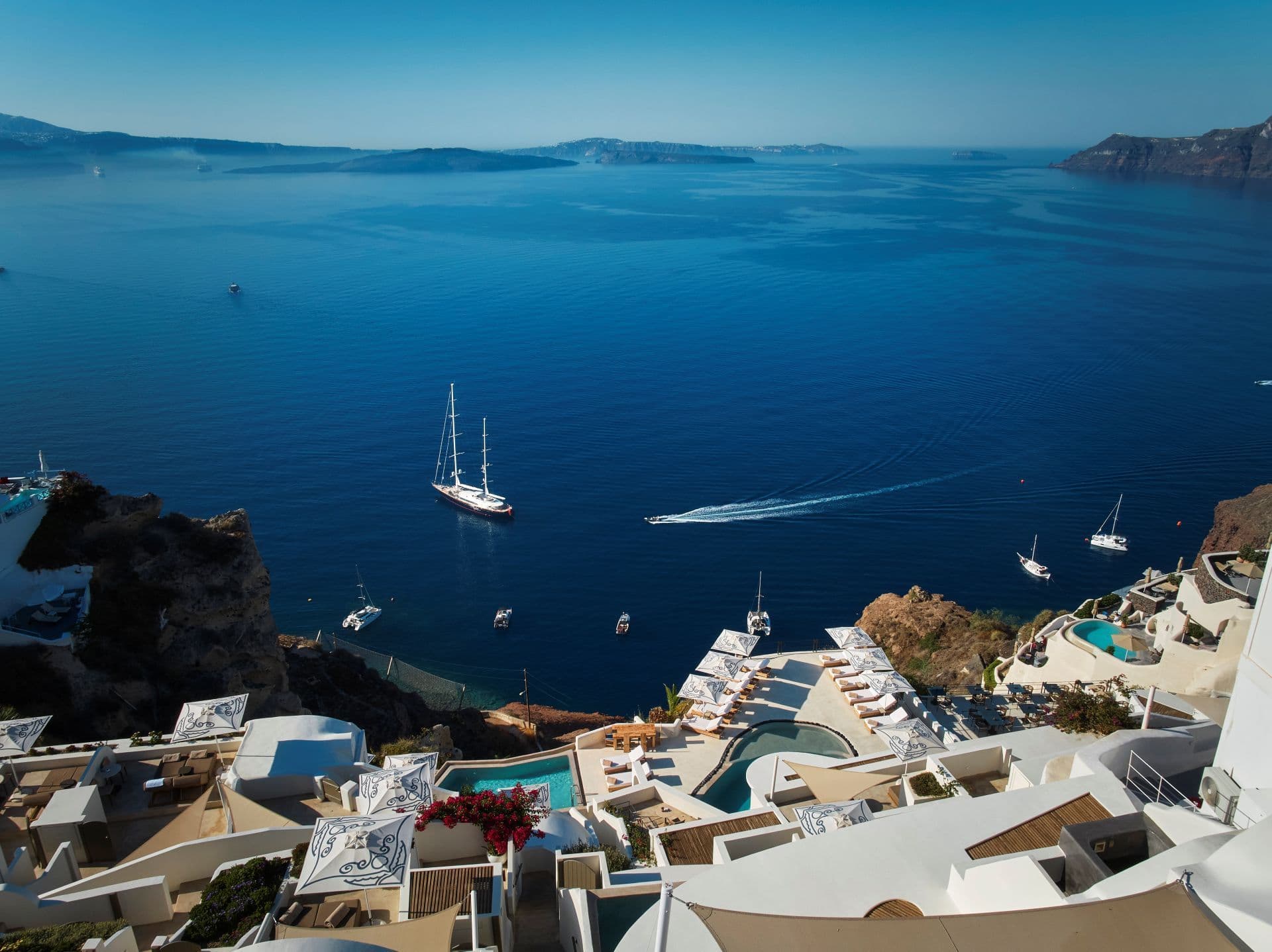 The Perfect 4 Days in Santorini: An ANDRONIS Guide to the Island
