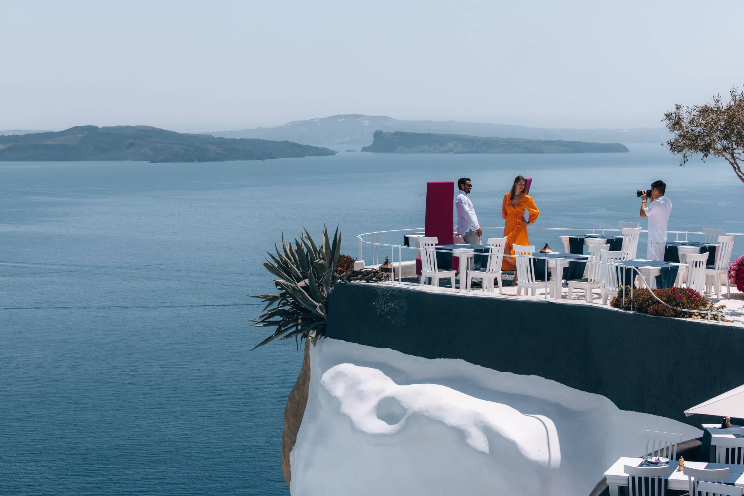 Instagrammable spots in Santorini to travel your soul