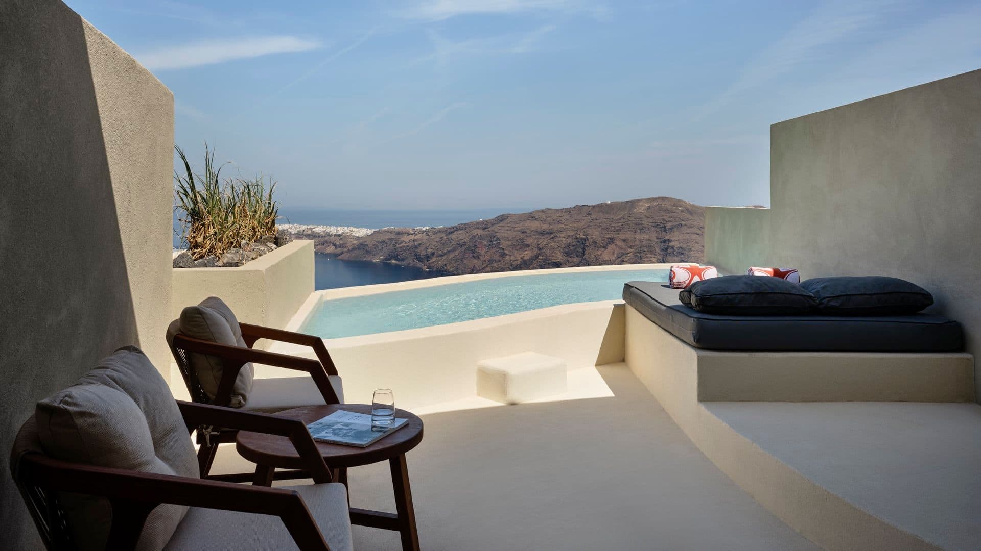 Wet Allure with Infinity Pool room