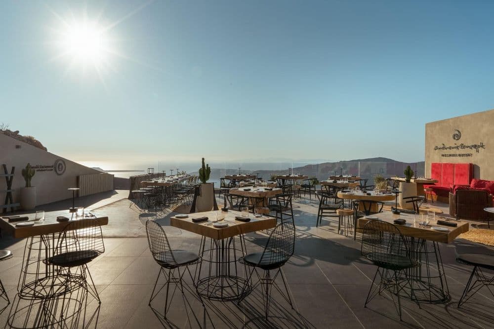 Throubi Restaurant  room